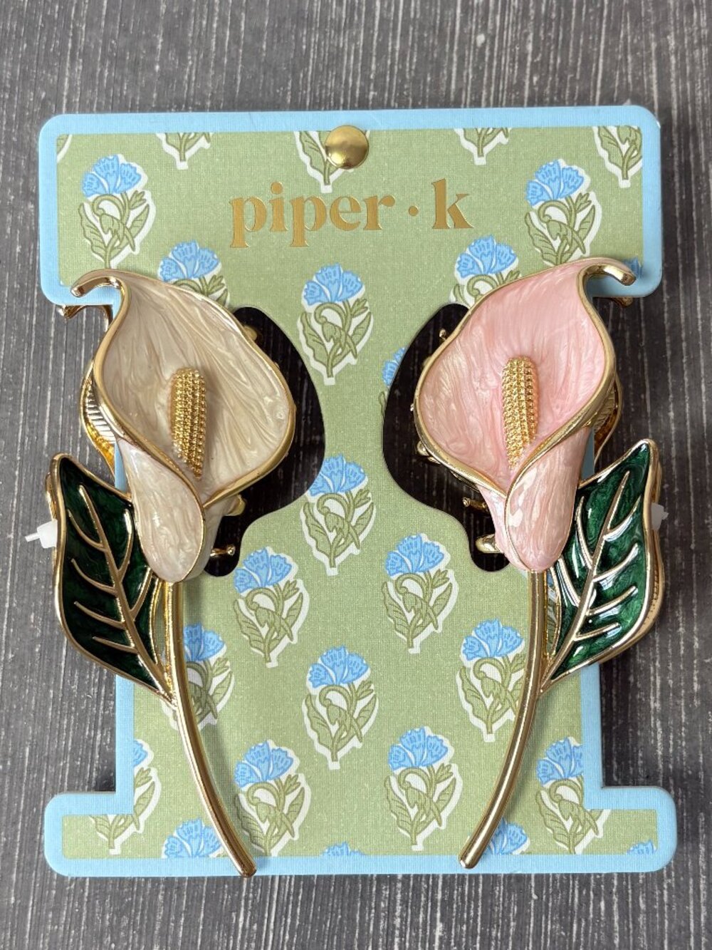 NWT - Piper K Metal Hair Claw Clips - Set of 2 - Cream and Pink Cali Lilies
